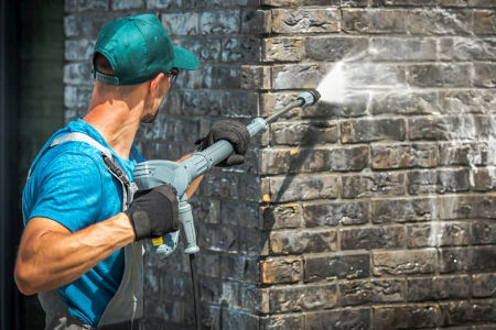 The Benefits Of Hiring A Professional Pressure Washing Service Thumbnail