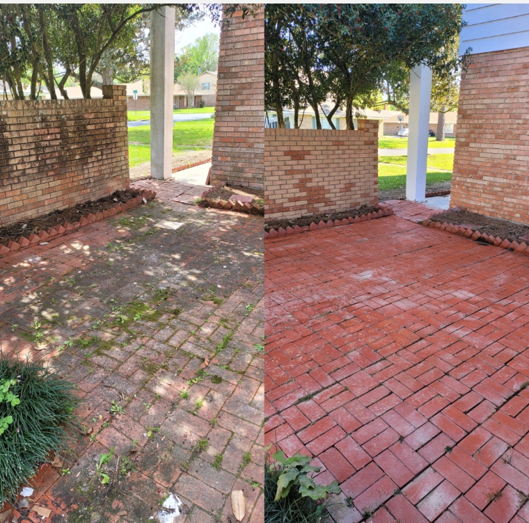 Pressure Washing for a Relator Flip Project in Lafayette, LA Thumbnail